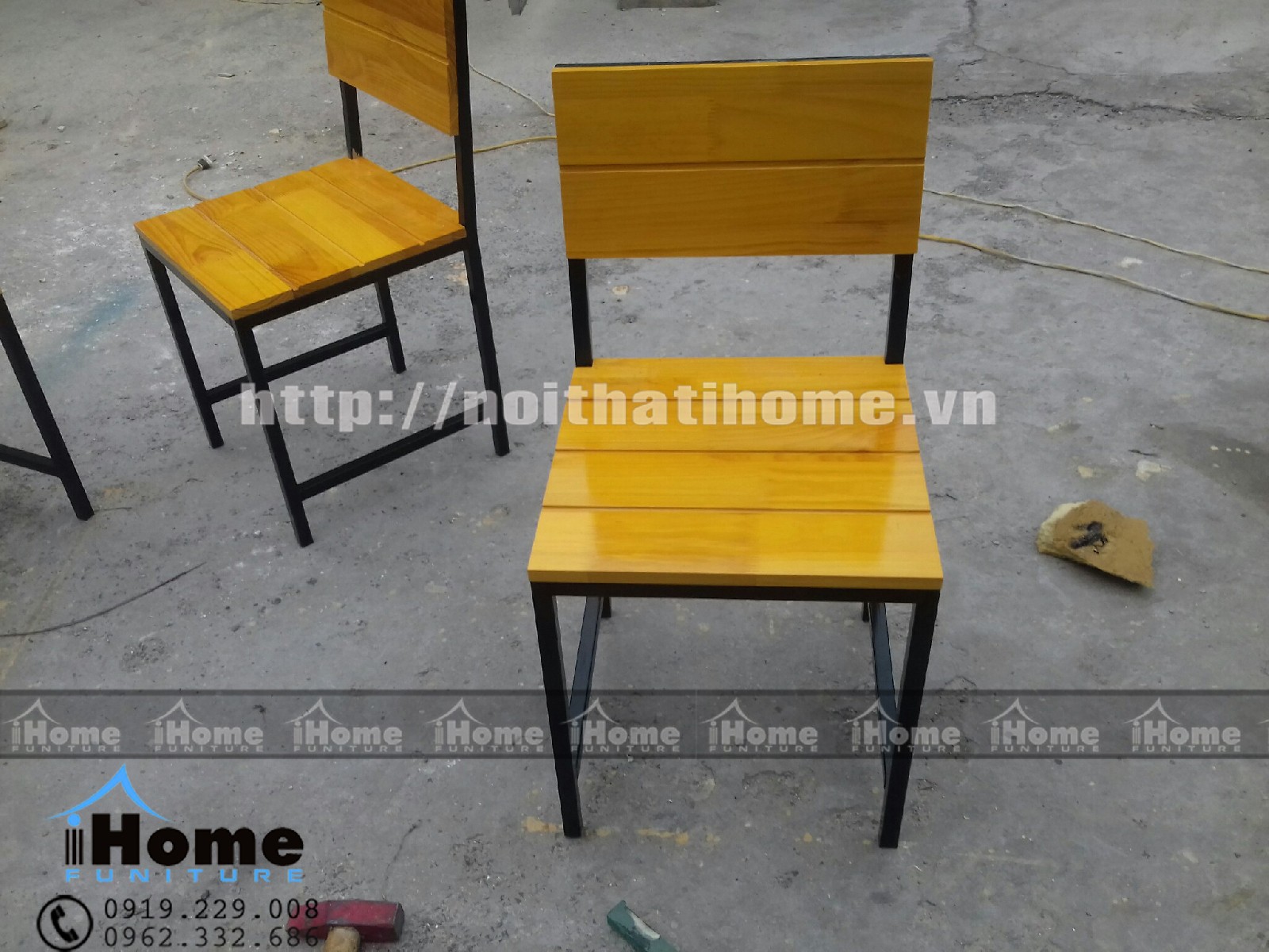 bàn ghế gỗ thông tại hải phòng